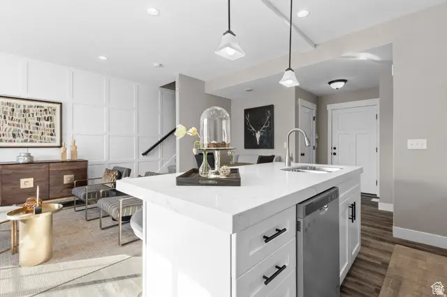 8807 S Cy's Park Ln #9, Sandy, UT 84094 - #3