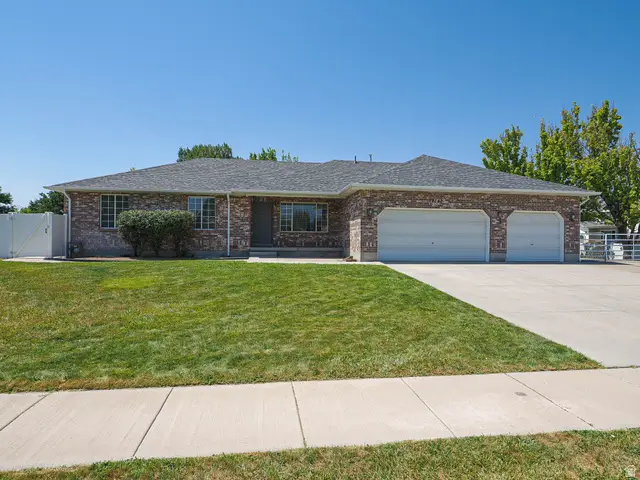 12142 S 3300 W, Riverton, UT 84065 - #1