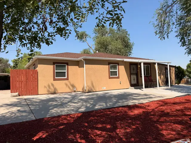 5626 S 4015 W, Taylorsville, UT 84129 - #1