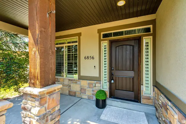 6856 W Windy Ridge Dr, Herriman, UT 84096 - #3
