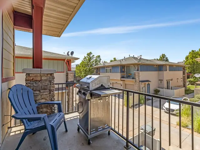 11429 S Oakmond Rd W, South Jordan, UT 84009 - #2