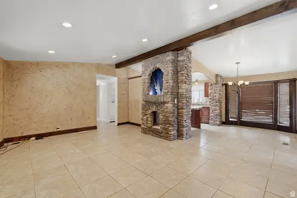 2875 N Hillfield Rd #111, Layton, UT 84041