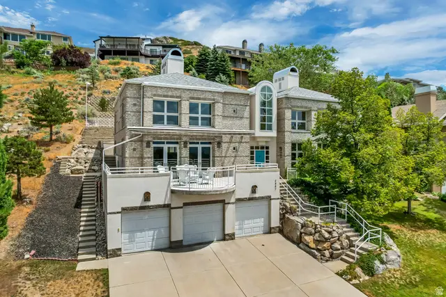 2457 S Scenic Dr, Salt Lake City, UT 84109 - #2