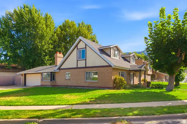 642 W Applewood Dr N, Centerville, UT 84014 - #1