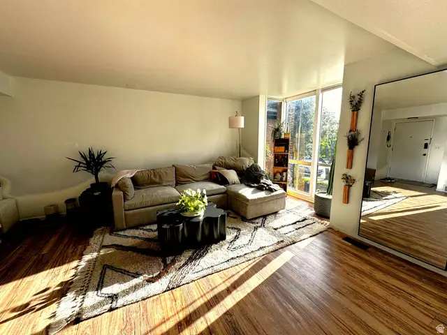 247 S 700 E #37, Salt Lake City, UT 84102 - #2