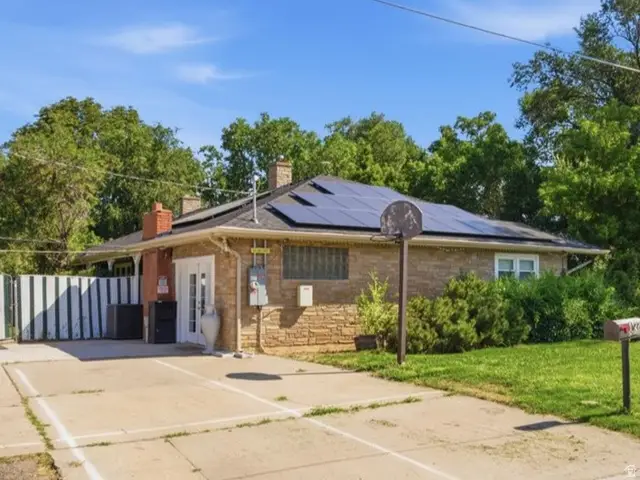 1122 E 34th St S, Ogden, UT 84403 - #1