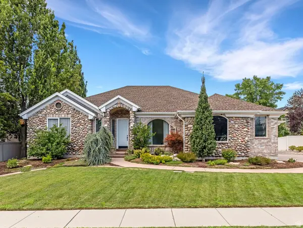 2093 E 9510 S, Sandy, UT 84092