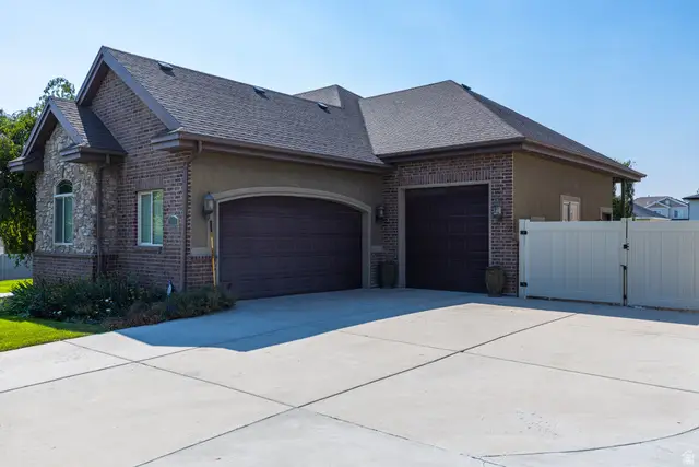 1685 W Prairie Hill Dr, Bluffdale, UT 84065 - #2