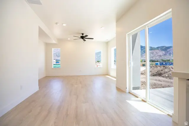 563 W 1775 N, Harrisville, UT 84404 - #3