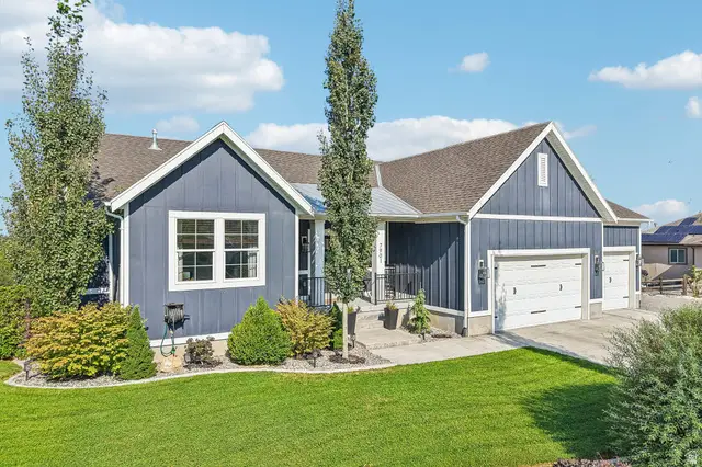 7901 N Cobblerock Rd E, Lake Point, UT 84074 - #3