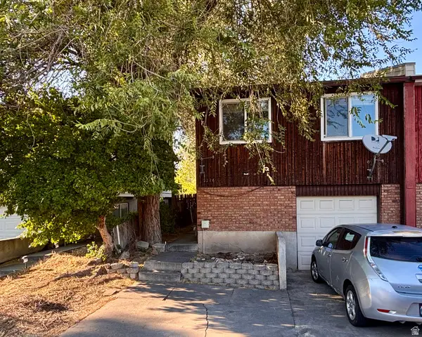 2216 W Heatherglen Dr, Taylorsville, UT 84129