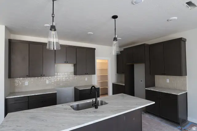 1081 W 880 S #28, Woods Cross, UT 84087 - #2
