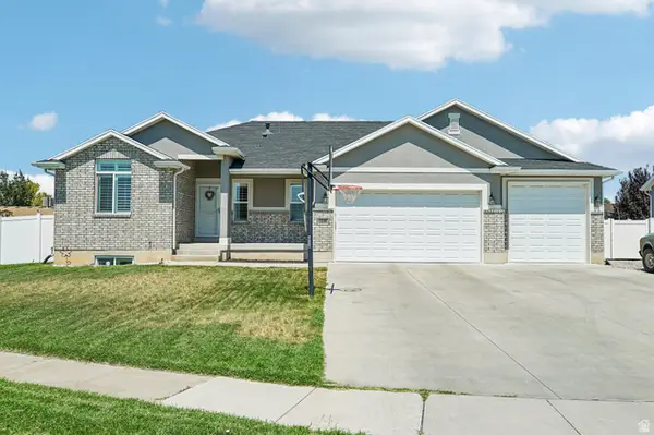 1438 W 2535 N, Clinton, UT 84015