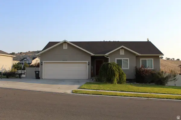 3827 E Pawnee Rd, Eagle Mountain, UT 84005