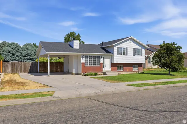 3799 Foxglen Dr, Roy, UT 84067 - #3