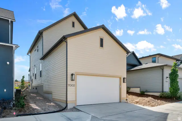 7002 W Terraine Rd, West Jordan, UT 84081 - #3