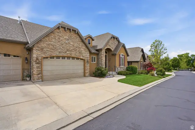 1832 E Peyton Ct, Holladay, UT 84117 - #2