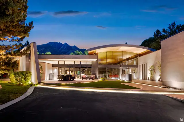 2550 E Brentwood Dr, Holladay, UT 84121 - #2