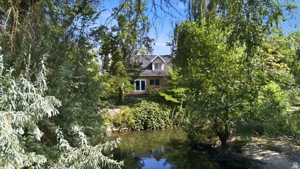 3166 S Park Ct E, Salt Lake City, UT 84106