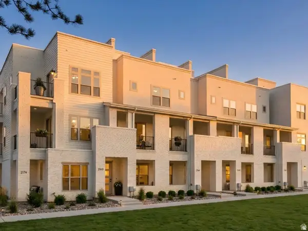 2171 E Rising Wolf Ln S #24, Holladay, UT 84117
