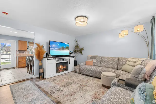 213 N 360 W, Clearfield, UT 84015 - #2