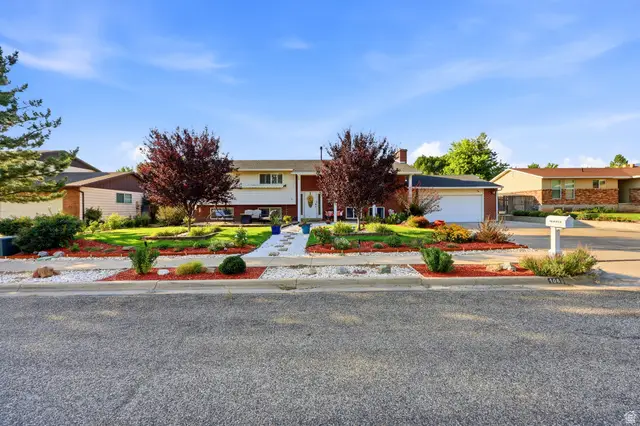 106 W 575 N, Kaysville, UT 84037 - #1