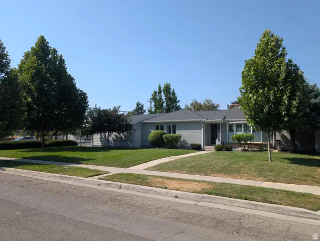 2159 E Bendamere Cir, Salt Lake City, UT 84109 - #2