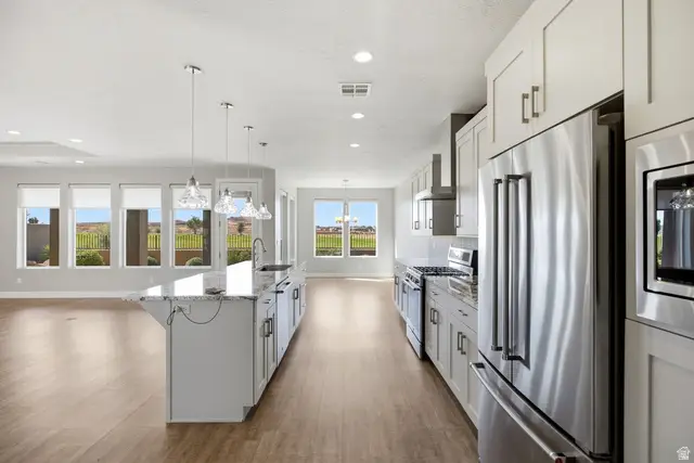1317 W Shinnecock Dr, Saint George, UT 84770 - #2