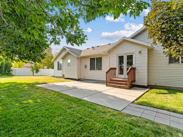 821 E 2050 S, Clearfield, UT 84015 - #3
