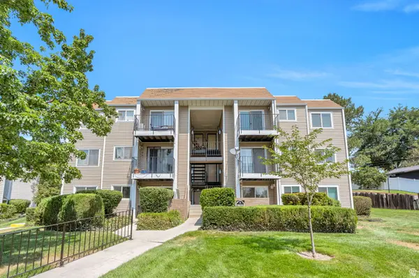 4650 S Quail Park Dr #F, Millcreek, UT 84117