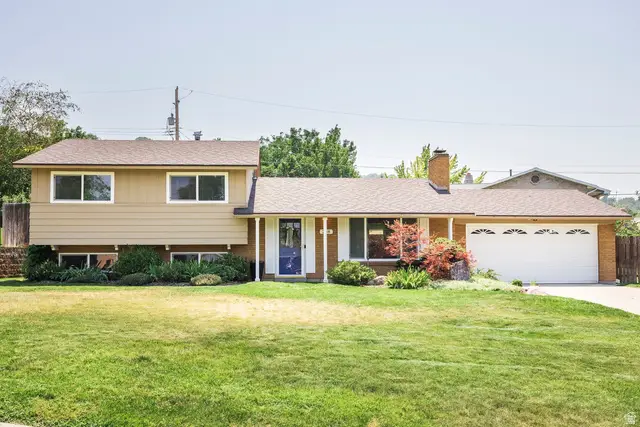 208 N Oakleaf Ln, North Salt Lake, UT 84054 - #1