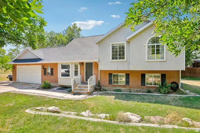 1005 Edgewood Dr, South Ogden, UT 84403 - #1