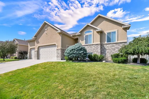 1809 E Kay Ln, South Weber, UT 84405
