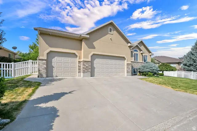 1809 E Kay Ln, South Weber, UT 84405 - #3