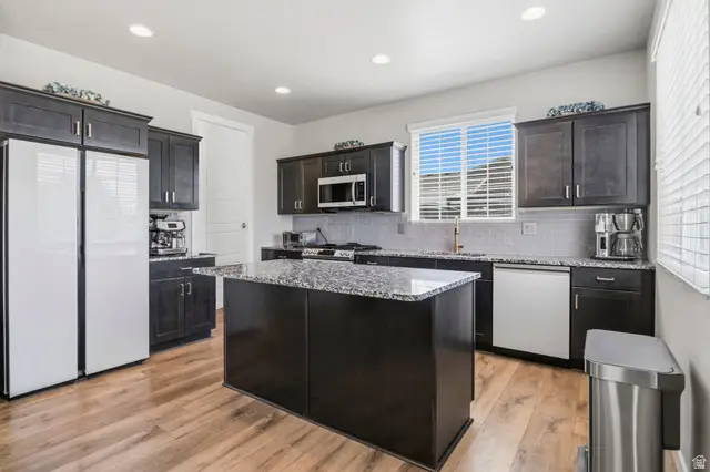 9416 S Lea Heather Way W, West Jordan, UT 84081 - #3