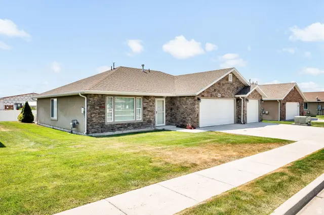262 W 60 S, Hyde Park, UT 84318 - #2