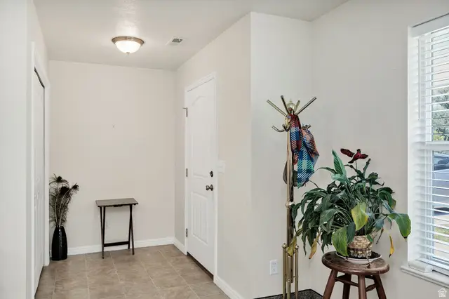 262 W 60 S, Hyde Park, UT 84318 - #3