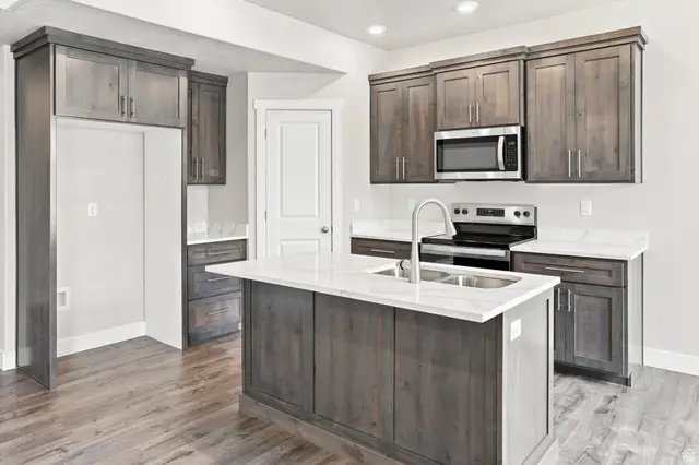 813 S 270 E #3, Smithfield, UT 84335 - #1