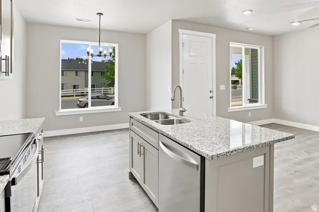 821 S 270 E #5, Smithfield, UT 84335 - #3