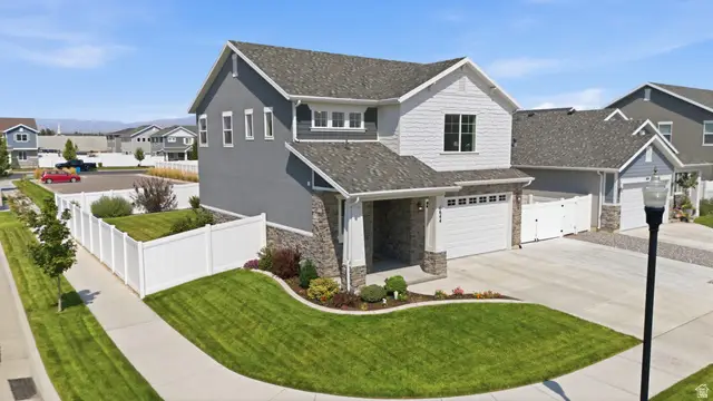 1644 W Red Pine Dr, Syracuse, UT 84075 - #2