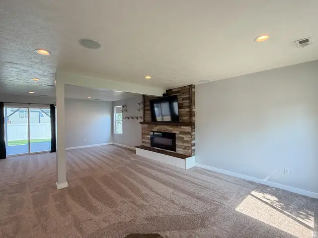 1872 S 575 E, Clearfield, UT 84015 - #3