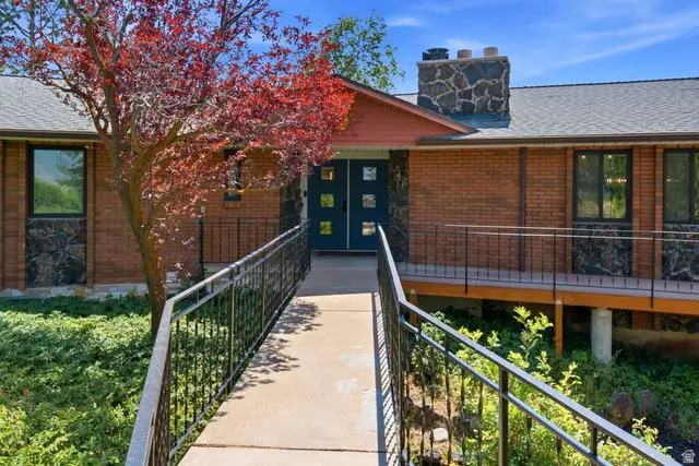 102 E Oakridge Dr S, Bountiful, UT 84010 - #2