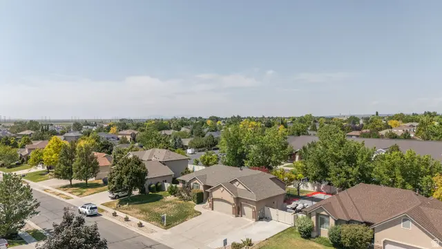 319 E 2300 Res S, Kaysville, UT 84037 - #3
