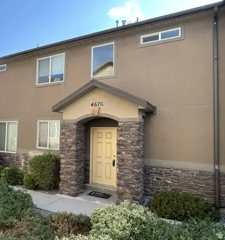 4676 W Greensand Dr S, West Jordan, UT 84084
