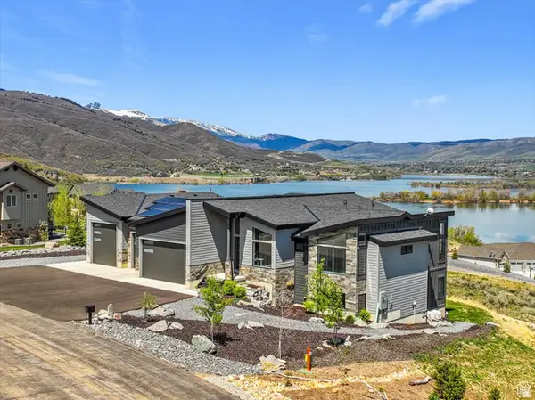 6260 Hawks Ln, Huntsville, UT 84317