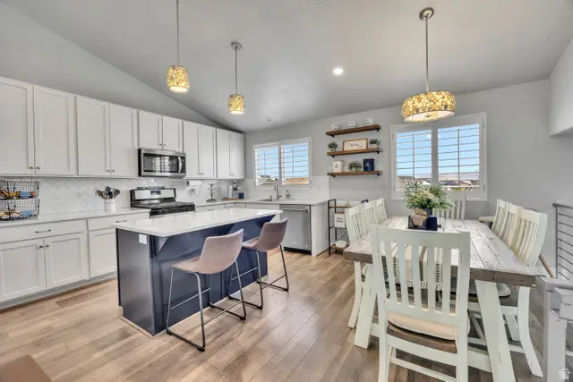 6531 S Sun Ray Dr, West Valley City, UT 84081 - #2