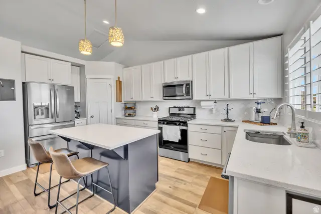 6531 S Sun Ray Dr, West Valley City, UT 84081 - #3