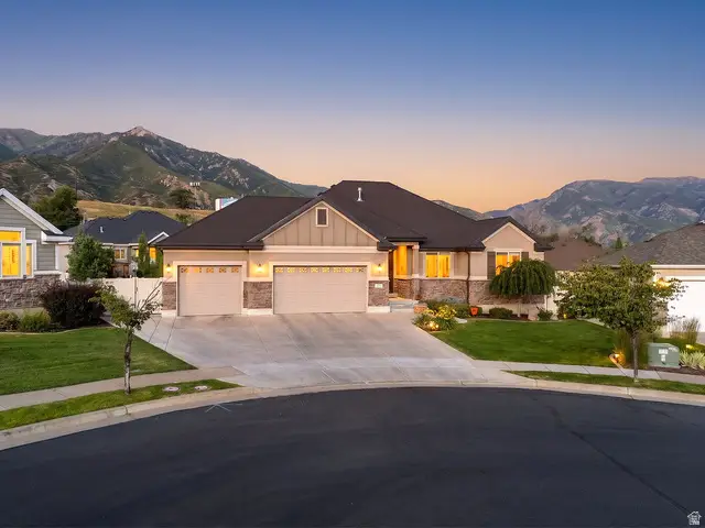1402 E 5550 S, South Ogden, UT 84403 - #1