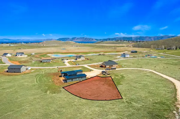 2973 S Sand Trap Cir #65, Garden City, UT 84028