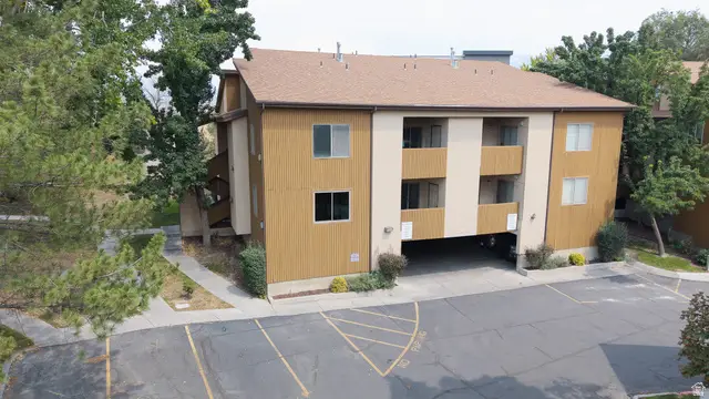 9131 S Jefferson Pl, Sandy, UT 84070 - #1